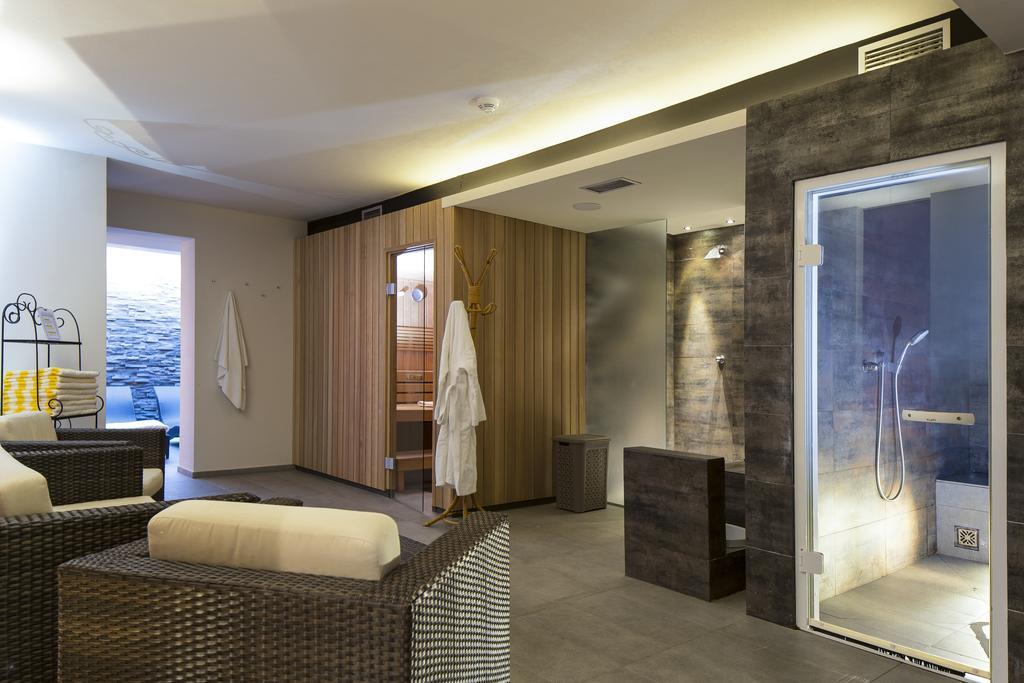 Hotel Krondlhof บรูนิโก ภายนอก รูปภาพ