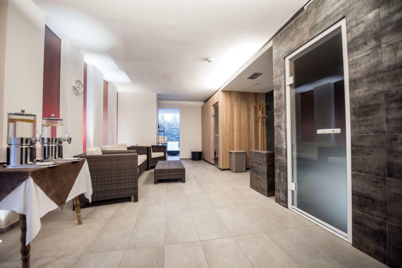 Hotel Krondlhof บรูนิโก ภายนอก รูปภาพ
